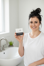 Load image into Gallery viewer, ACTIVATED CHARCOAL + TEA TREE OIL CLEANSING BAR
