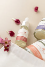 Load image into Gallery viewer, MINI SKINCARE SET
