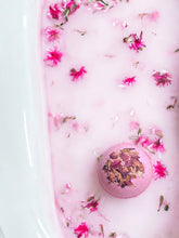 Load image into Gallery viewer, ROSE + COCONUT HERBAL BATH BOMB
